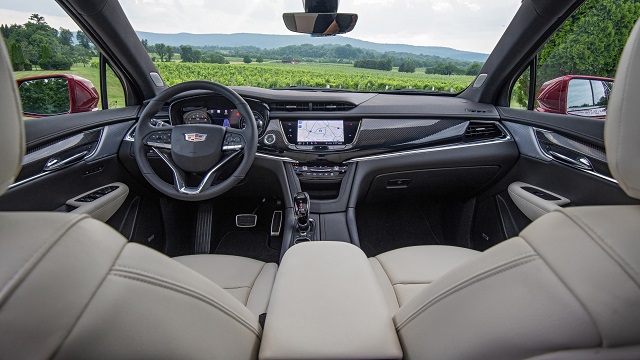 2022 Cadillac XT6 interior