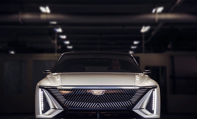 2024 Cadillac XT5 electric